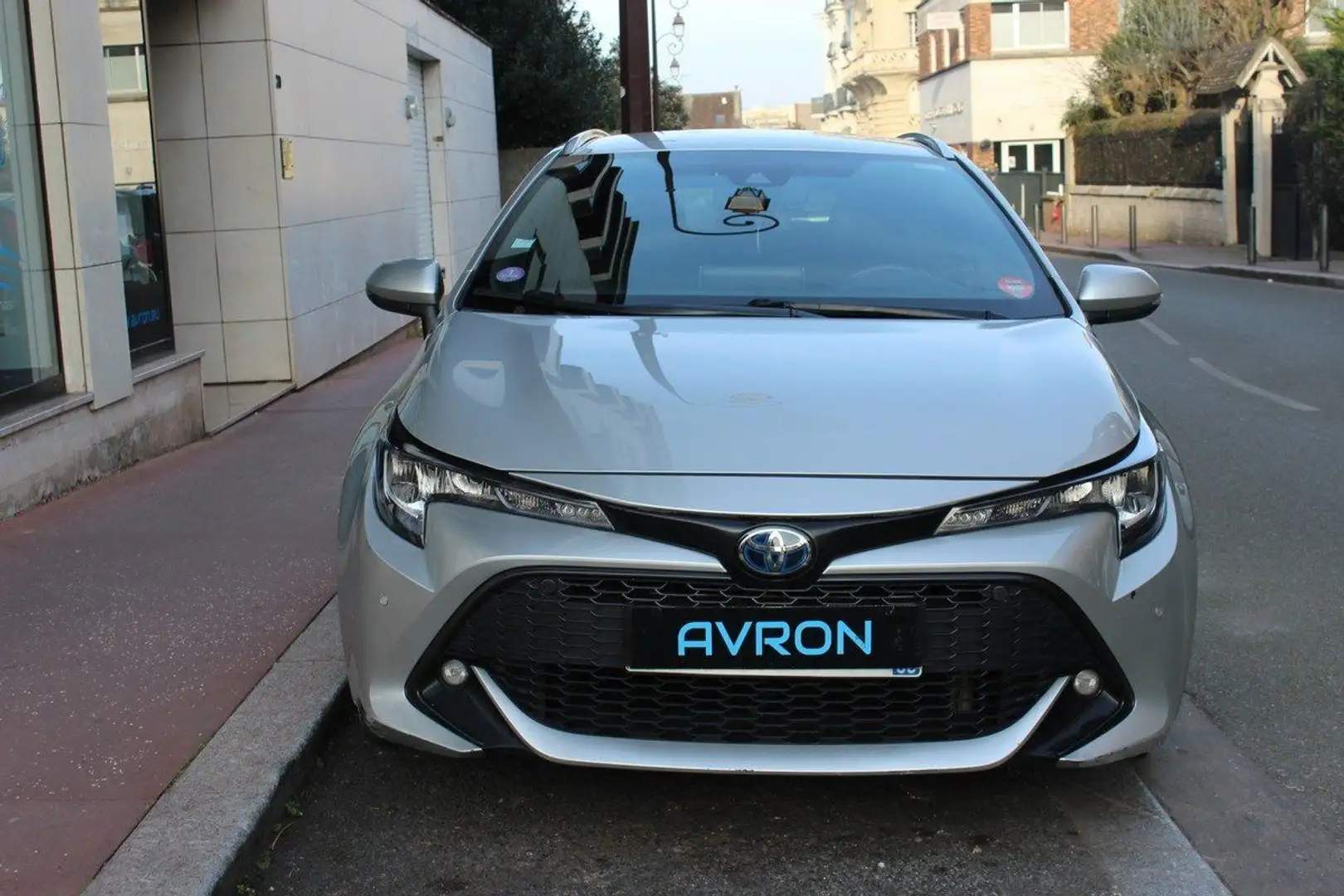 Toyota Corolla TOURING DYNAMIC 1.8 HYBRIDE 122 Szary - 2