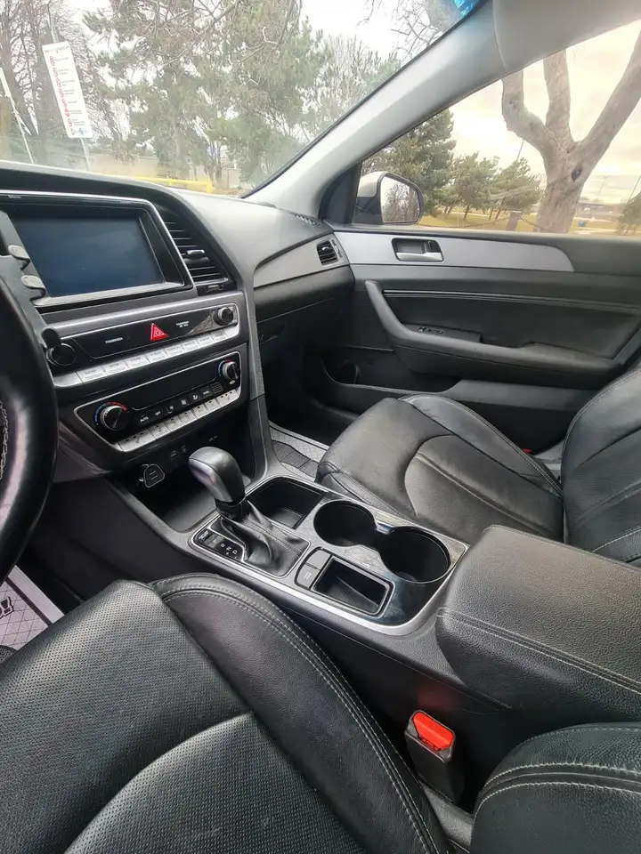 Hyundai SONATA снимка Hyundai SONATA