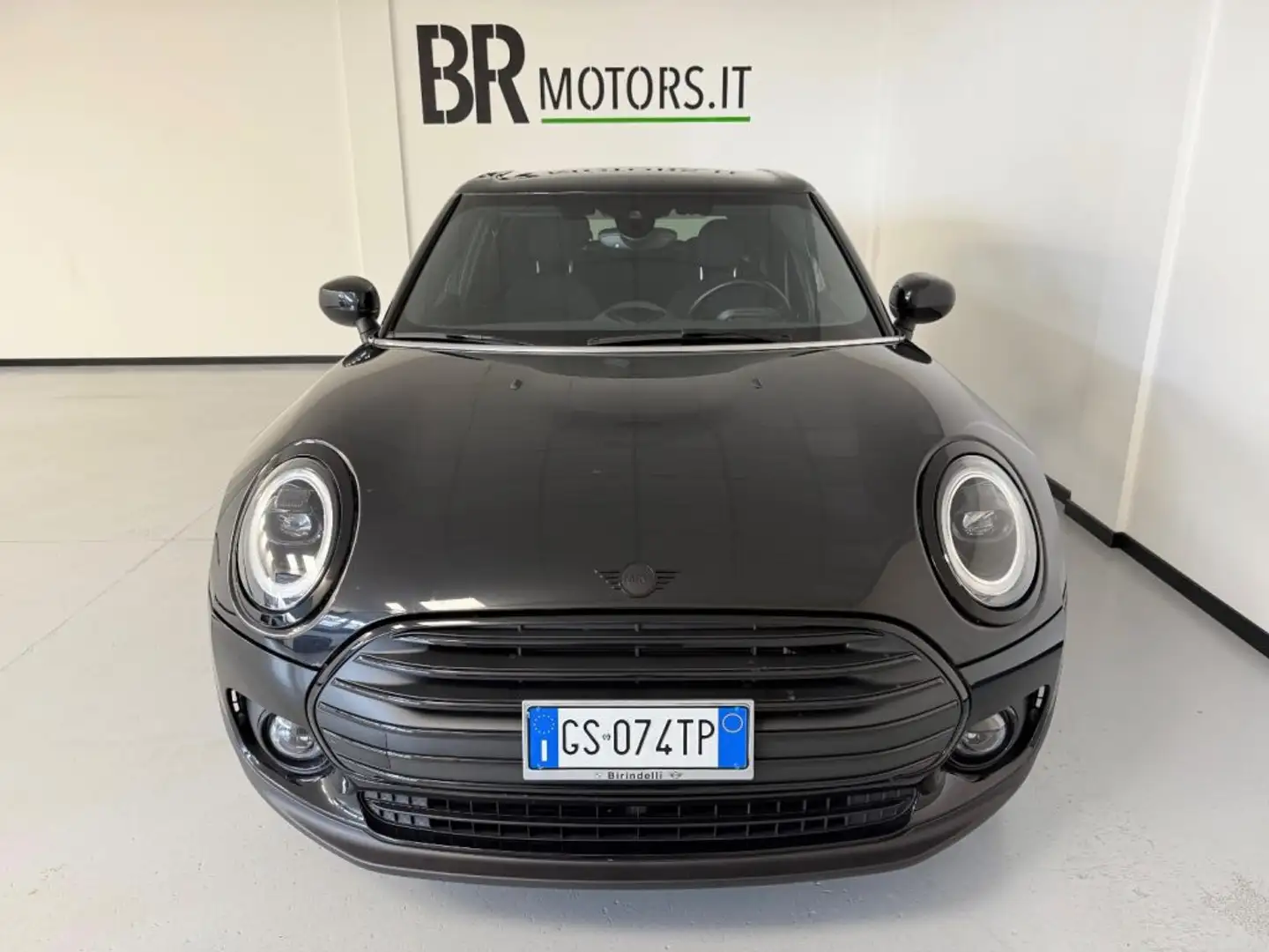 MINI Cooper Clubman 1.5 Yours Černá - 2