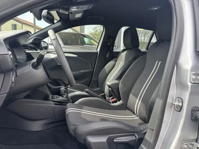 Opel Corsa view 9