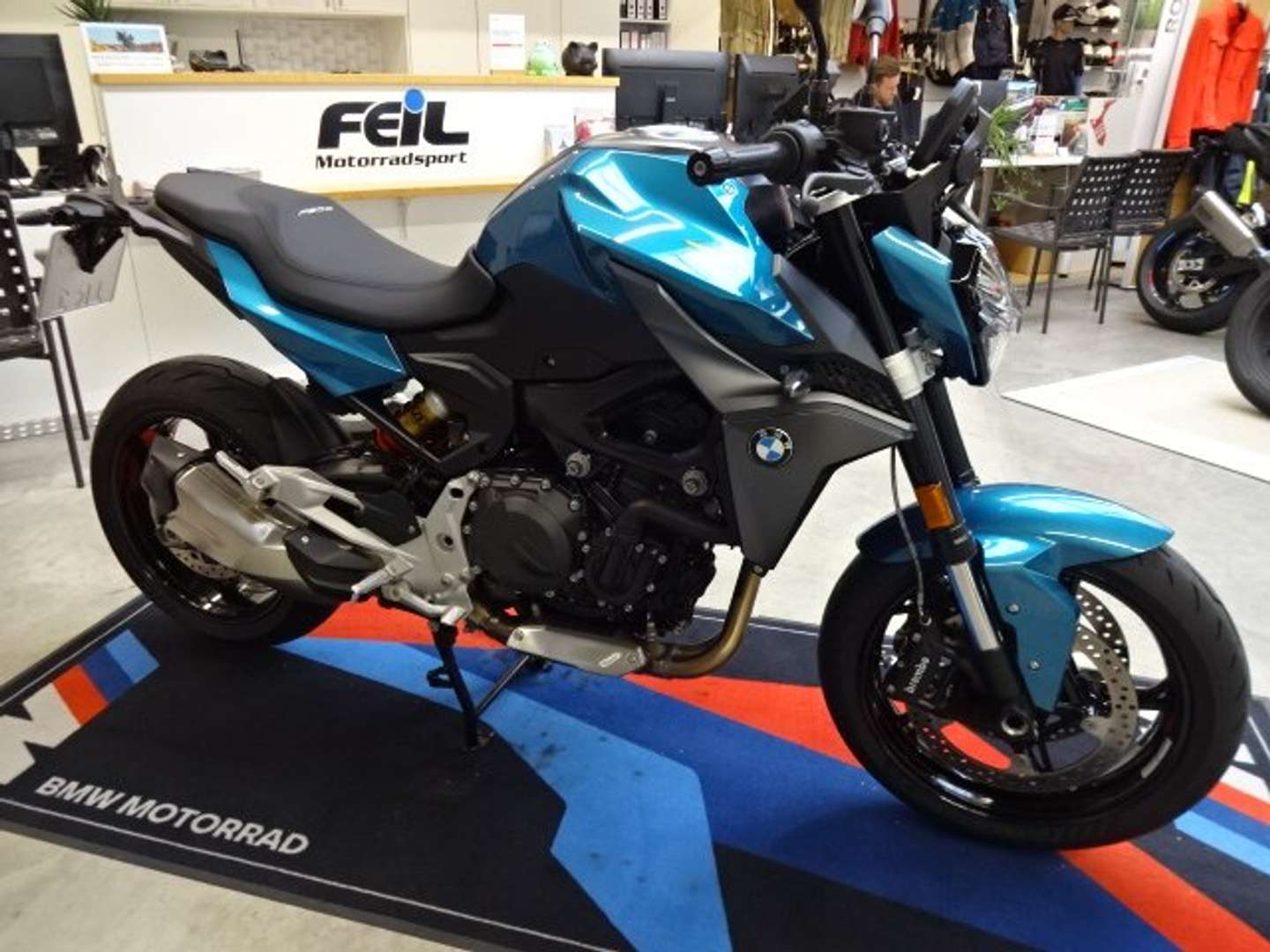 bmw-f-900-r-naked-bike-in-blau-gebraucht-in-wei-enburg-f-r-10-800