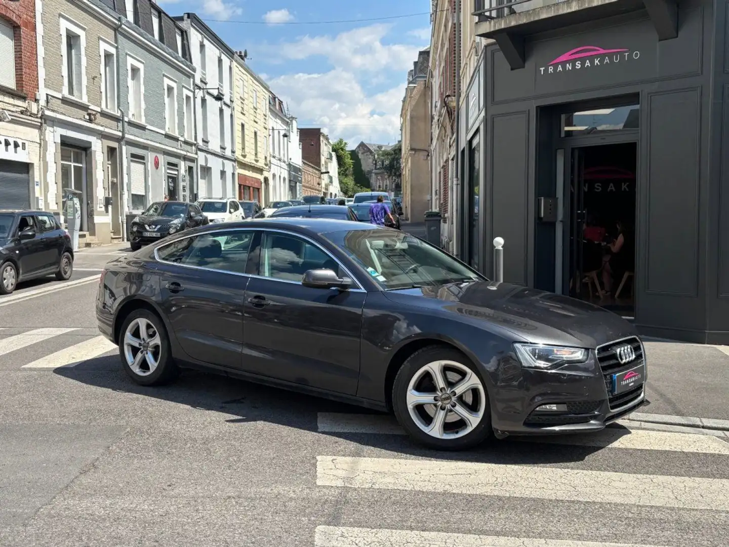 Audi A5 2.0L TDI AMBIANTE Noir - 1