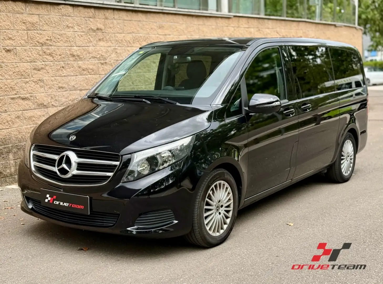 Mercedes-Benz V 220 220d Largo Avantgarde 7G Tronic Negro - 1