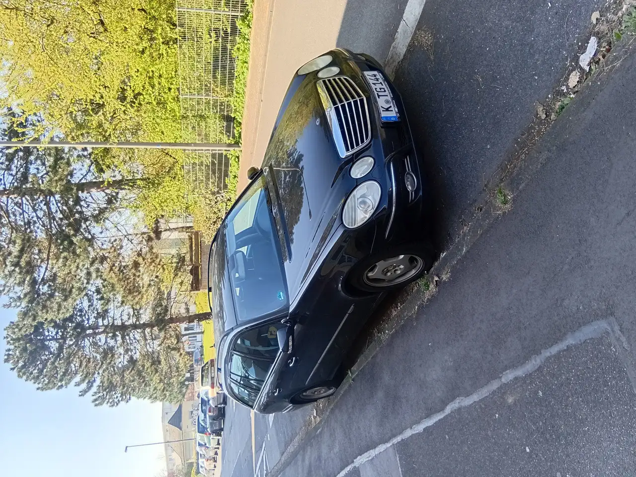 Mercedes-Benz E 280