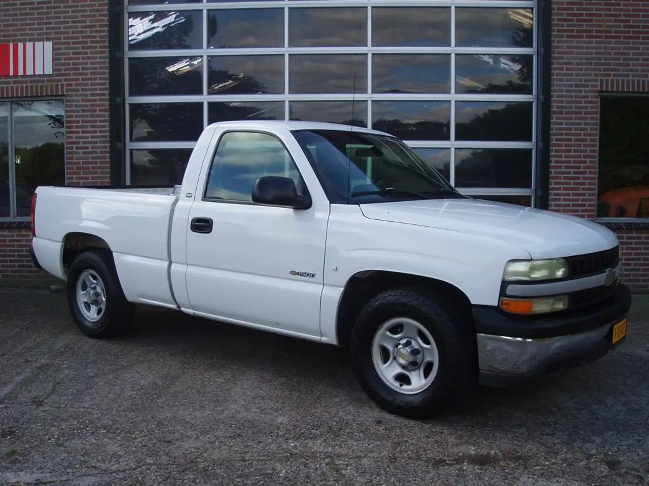 Chevrolet Silverado 1500 Shortbed, V8 Automaat Uniek lage miles stand, foto 5