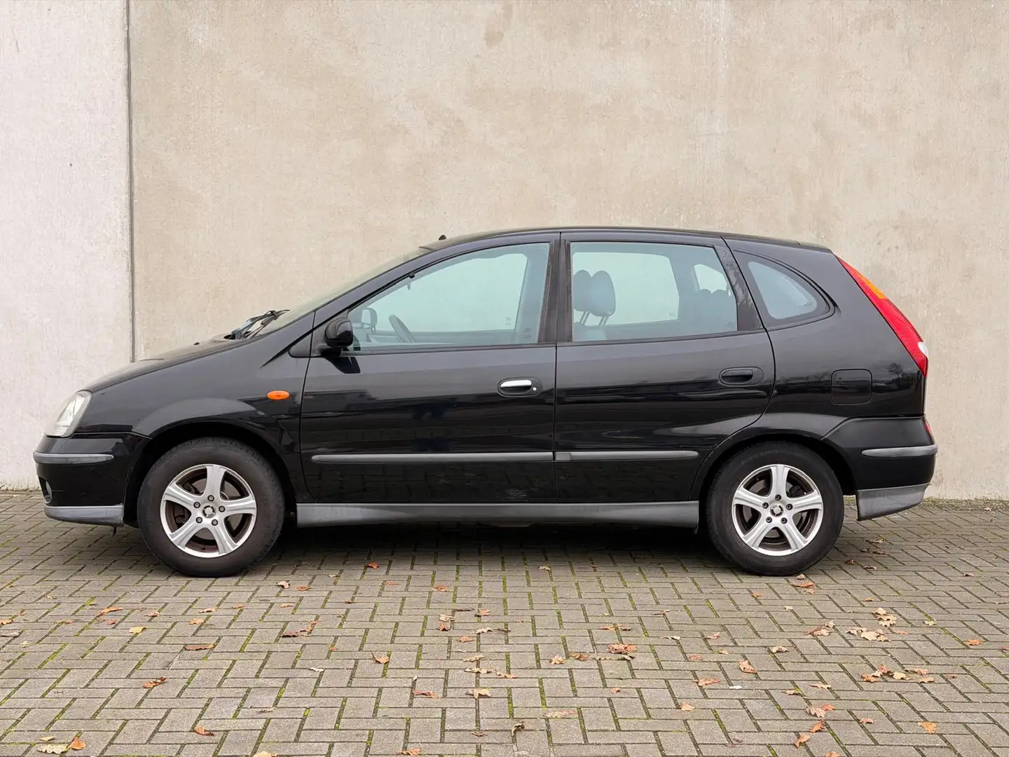 Nissan Almera Tino 1.8 Visia Clima Trekhaak Camera Cruise 15'' Black - 2