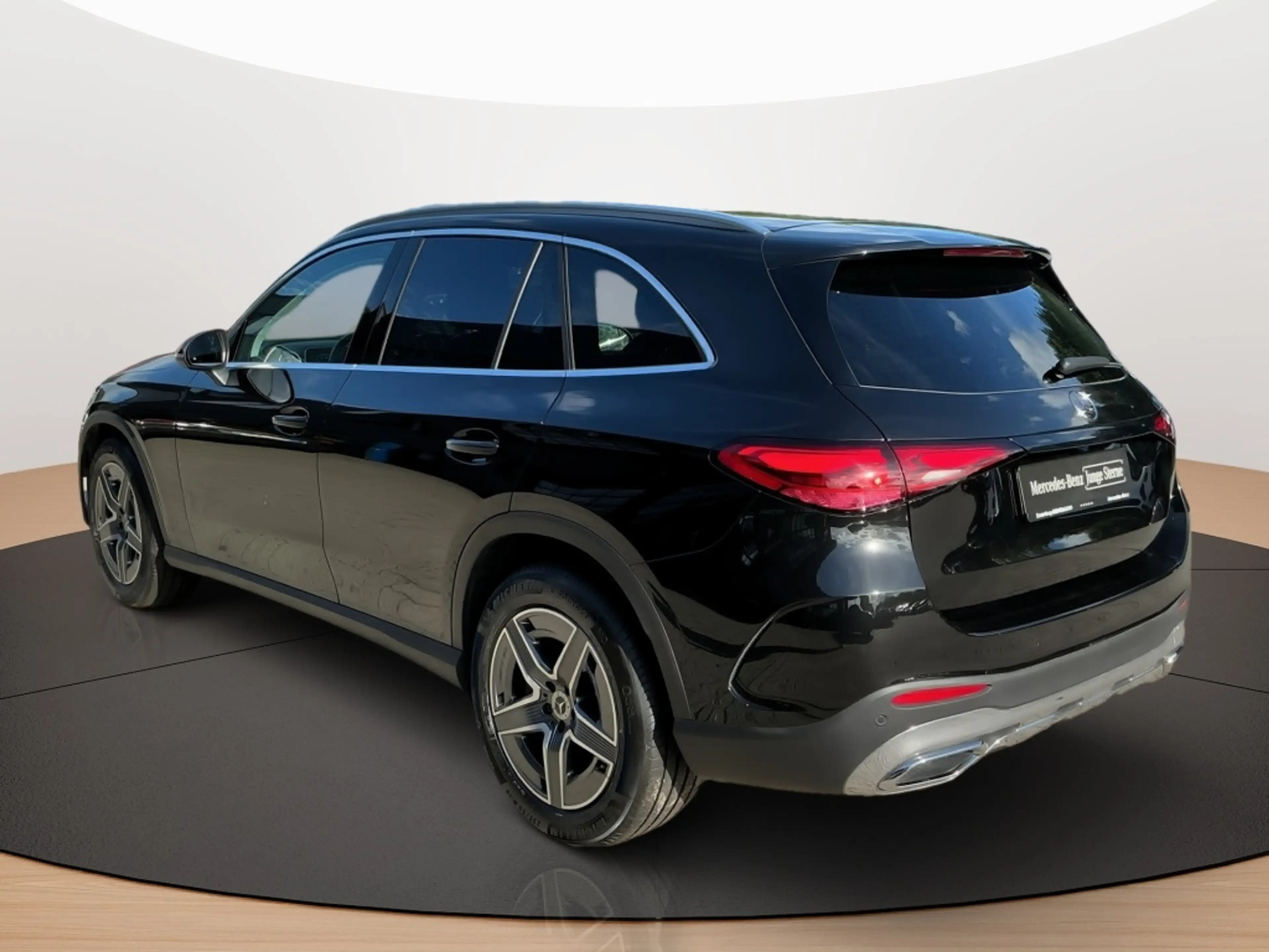 Mercedes-Benz GLC 300 4M AMG MEMO AHK KAMERA PANO SPUR PDC SHD — photo 9
