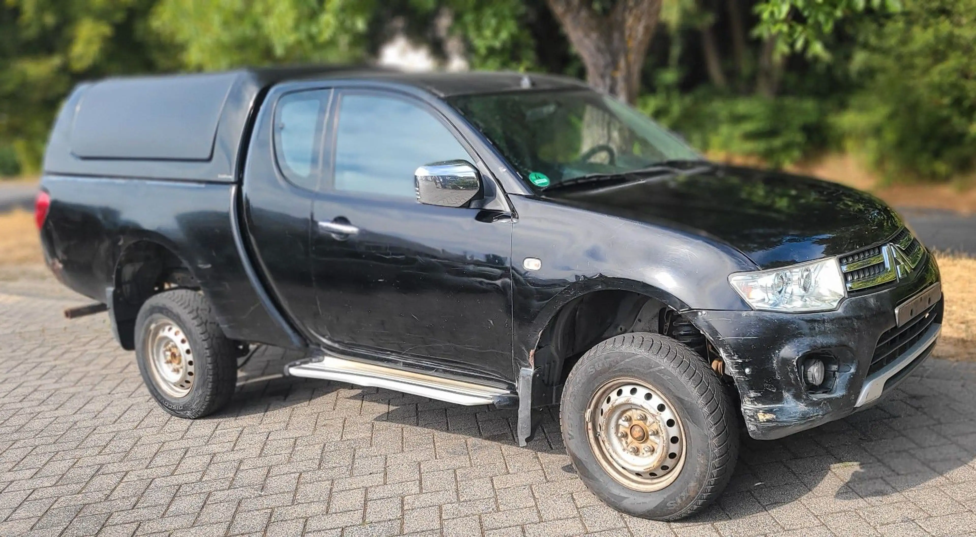 Mitsubishi L200 — photo 6