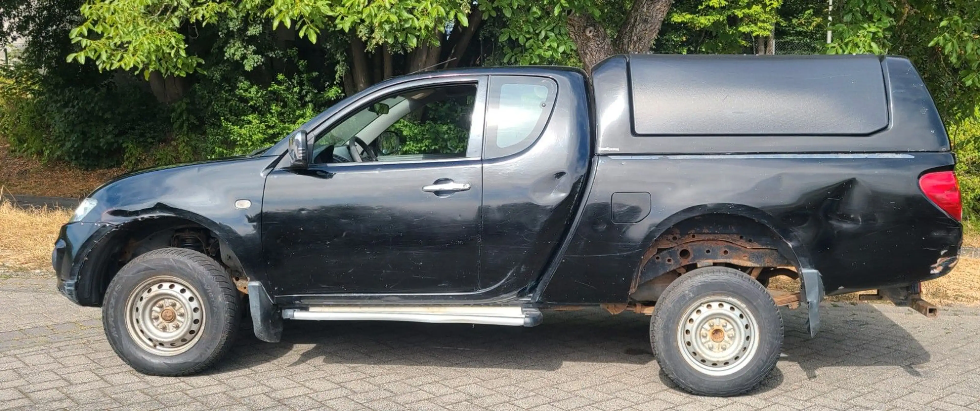 Mitsubishi L200 — photo 2