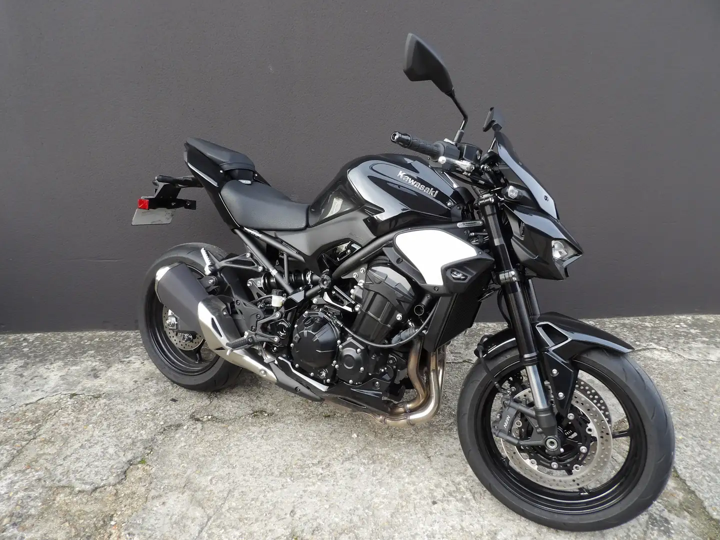 Kawasaki Z 900 Noir - 2