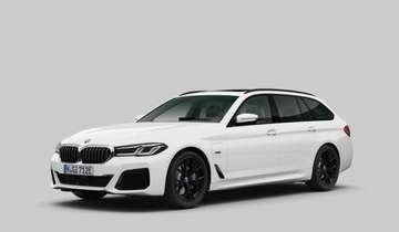 e xDrive Touring M Sport - PANO - HeadUp