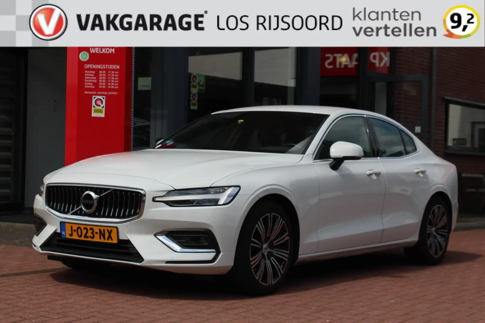 Volvo S60 B3 Hybrid *Inscription* | Carplay | Adaptive Cruis Biały - 1