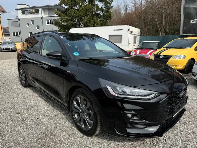 Ford Focus view 7