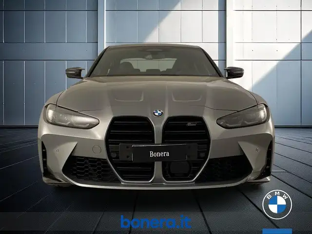 BMW M3 view 3