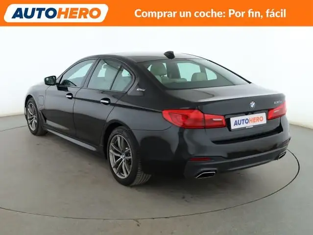 BMW 5 Series view 4