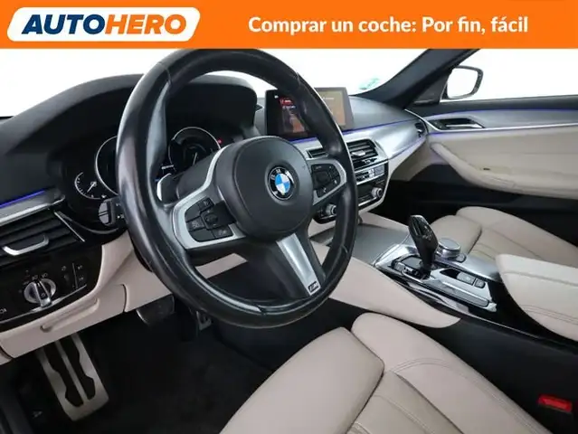 BMW 5 Series view 12