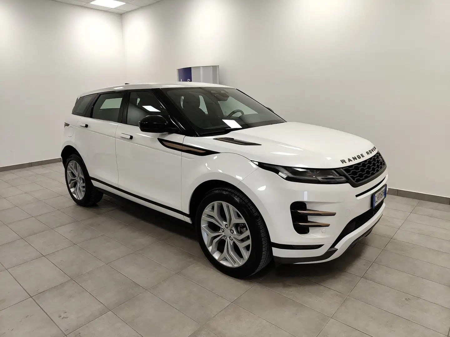 Land Rover Range Rover Evoque 1.5 I3 PHEV 300 CV AWD Auto R-Dynamic SE Pelle 20” Blanc - 2