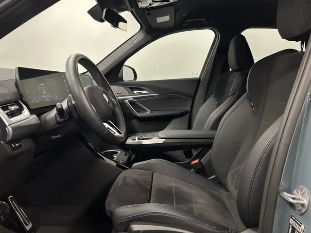 BMW X1 view 4