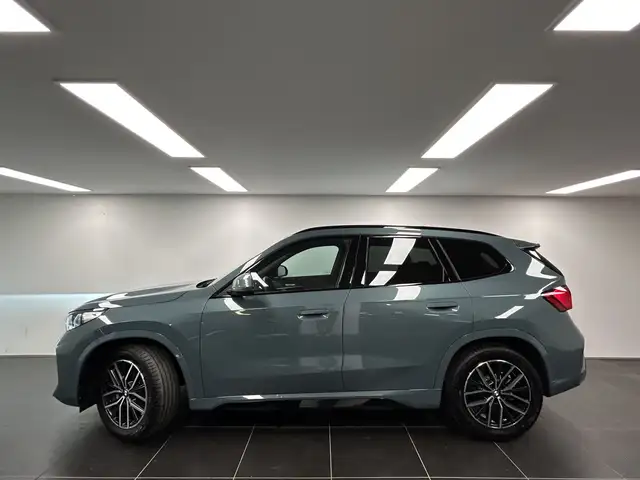 BMW X1 view 2