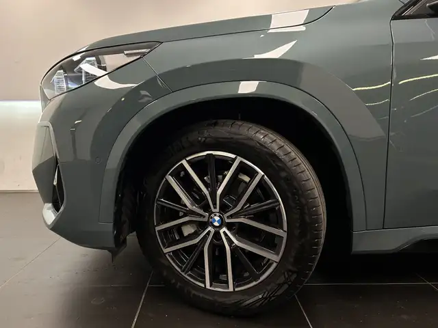 BMW X1 view 9