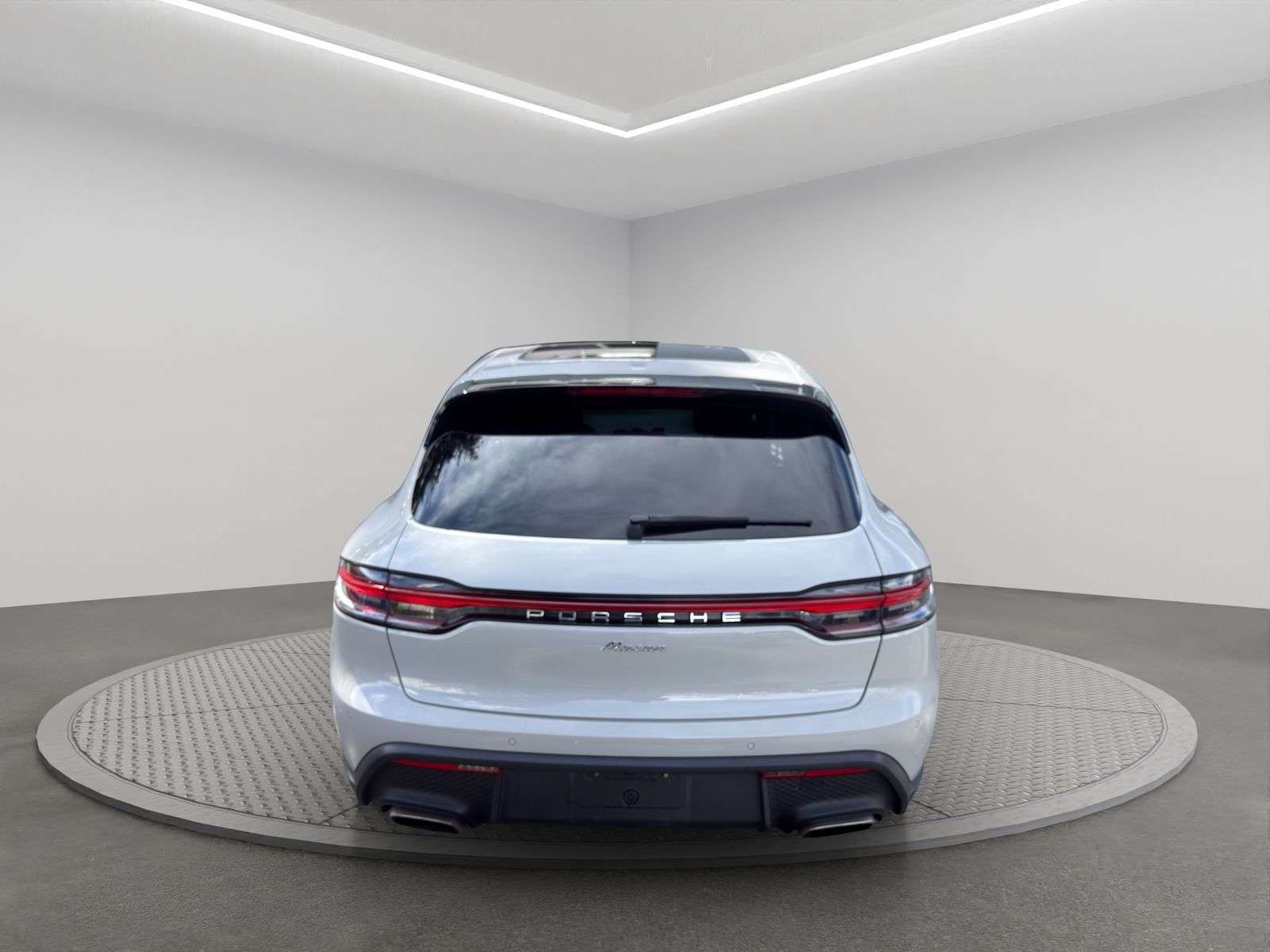 2023 Porsche Macan AWD alt 5