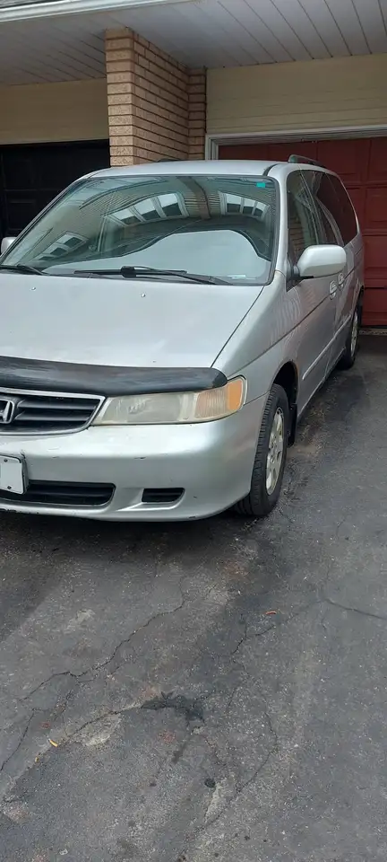 Honda Odyssey снимка Honda Odyssey