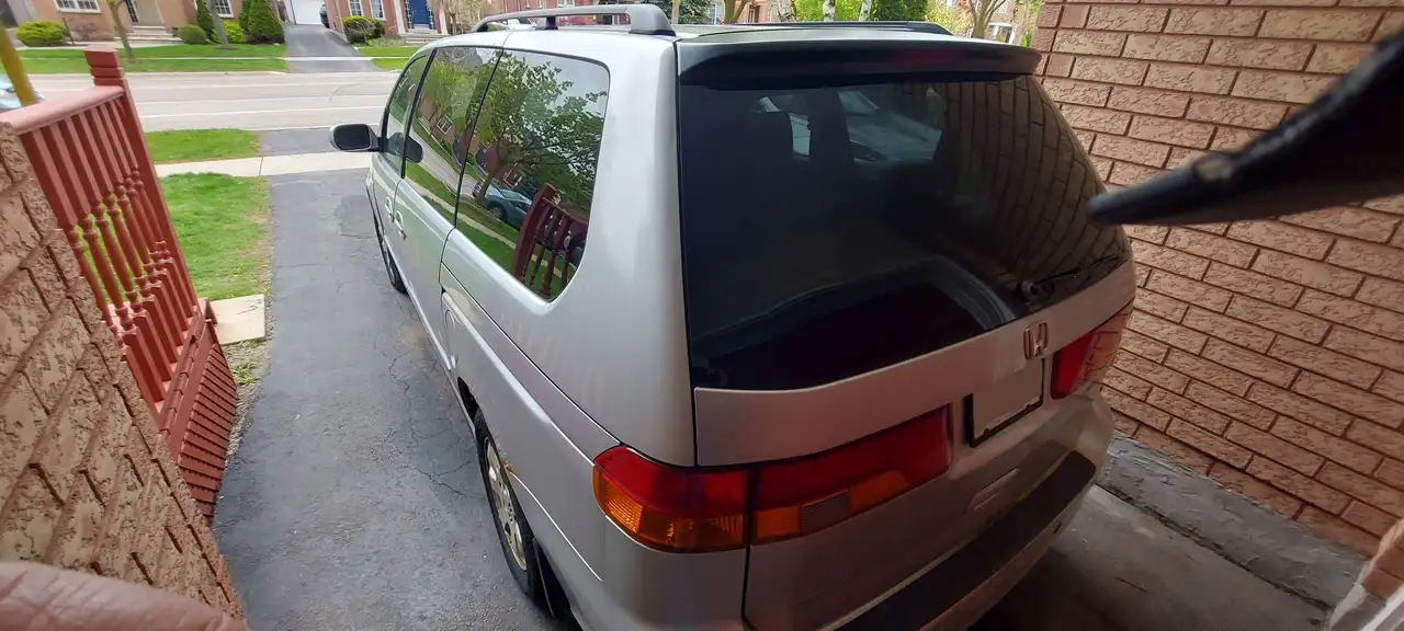 Honda Odyssey снимка Honda Odyssey