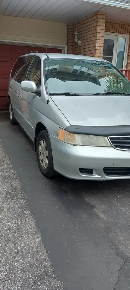 Honda Odyssey снимка Honda Odyssey