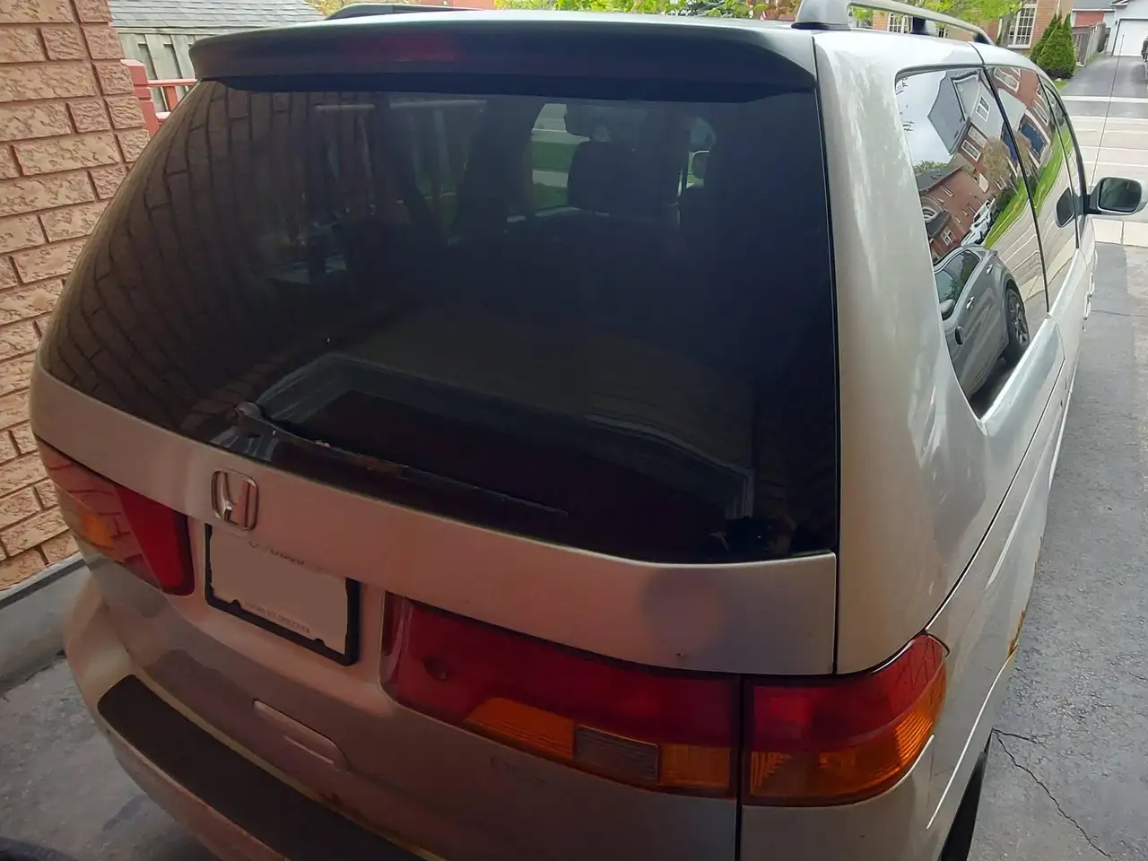 Honda Odyssey снимка Honda Odyssey