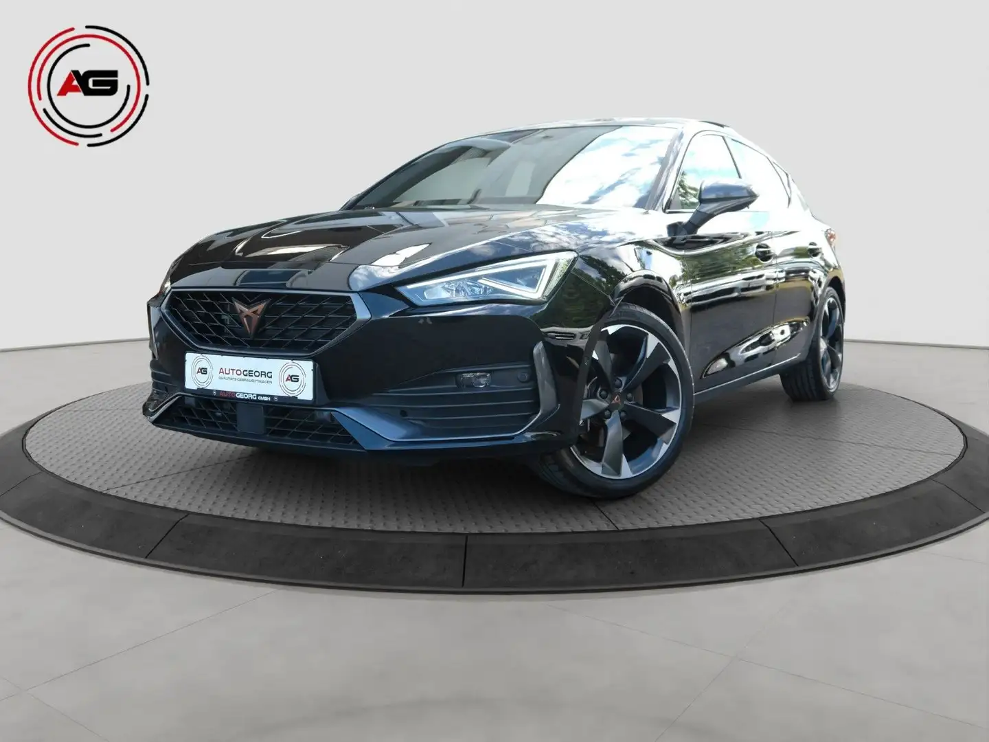 CUPRA Leon NAVI ACC SHZ KAMERA MEMORY LED PANO AMBI Zwart - 1