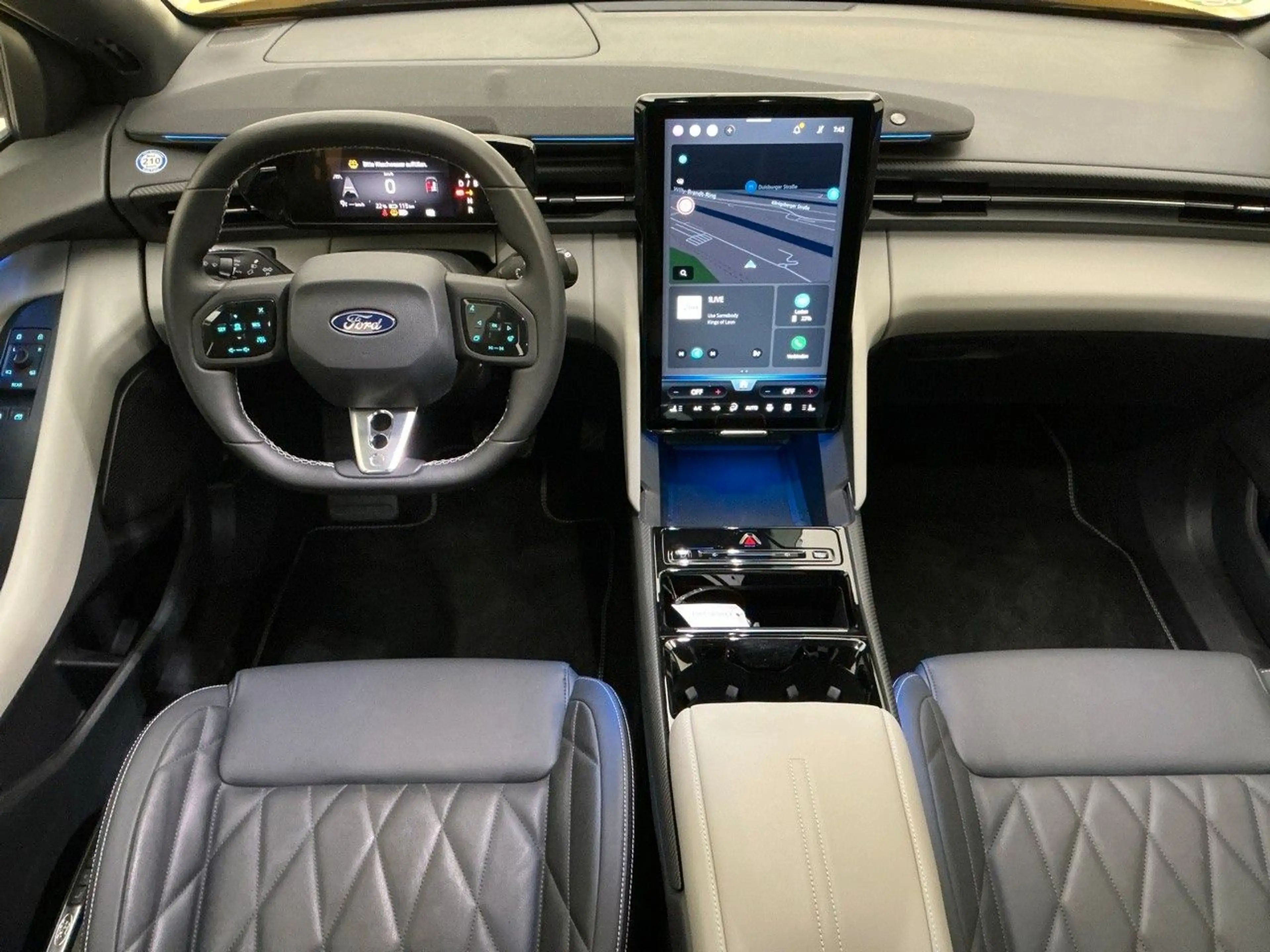 Ford Capri 77 kWh RWD Premium/360°/WÄRMEPUMPE/ACC/ — photo 4