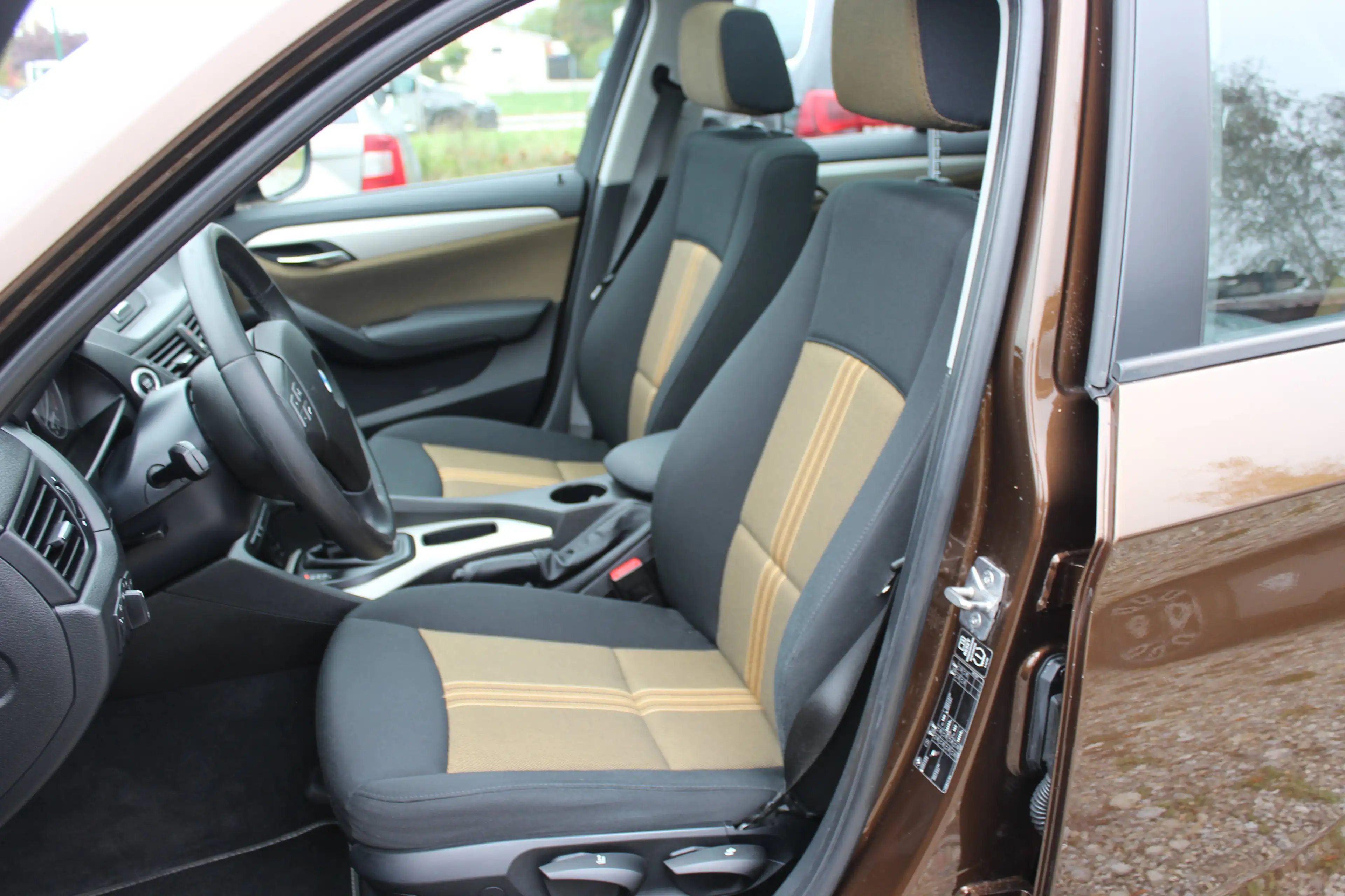 BMW X1 sDrive 18 i * Automatik * Panoramadach * — photo 10