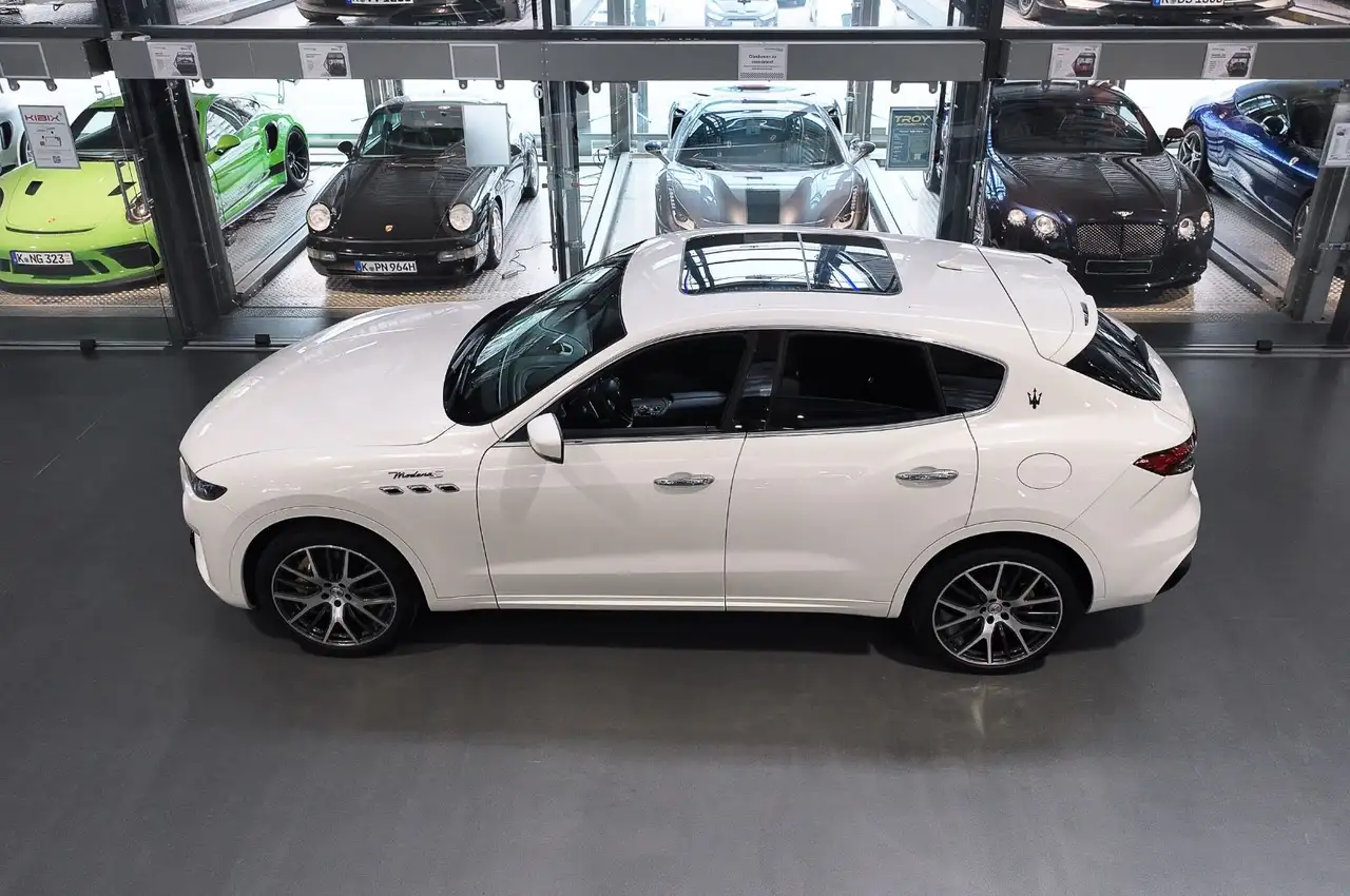 Maserati Levante 2022