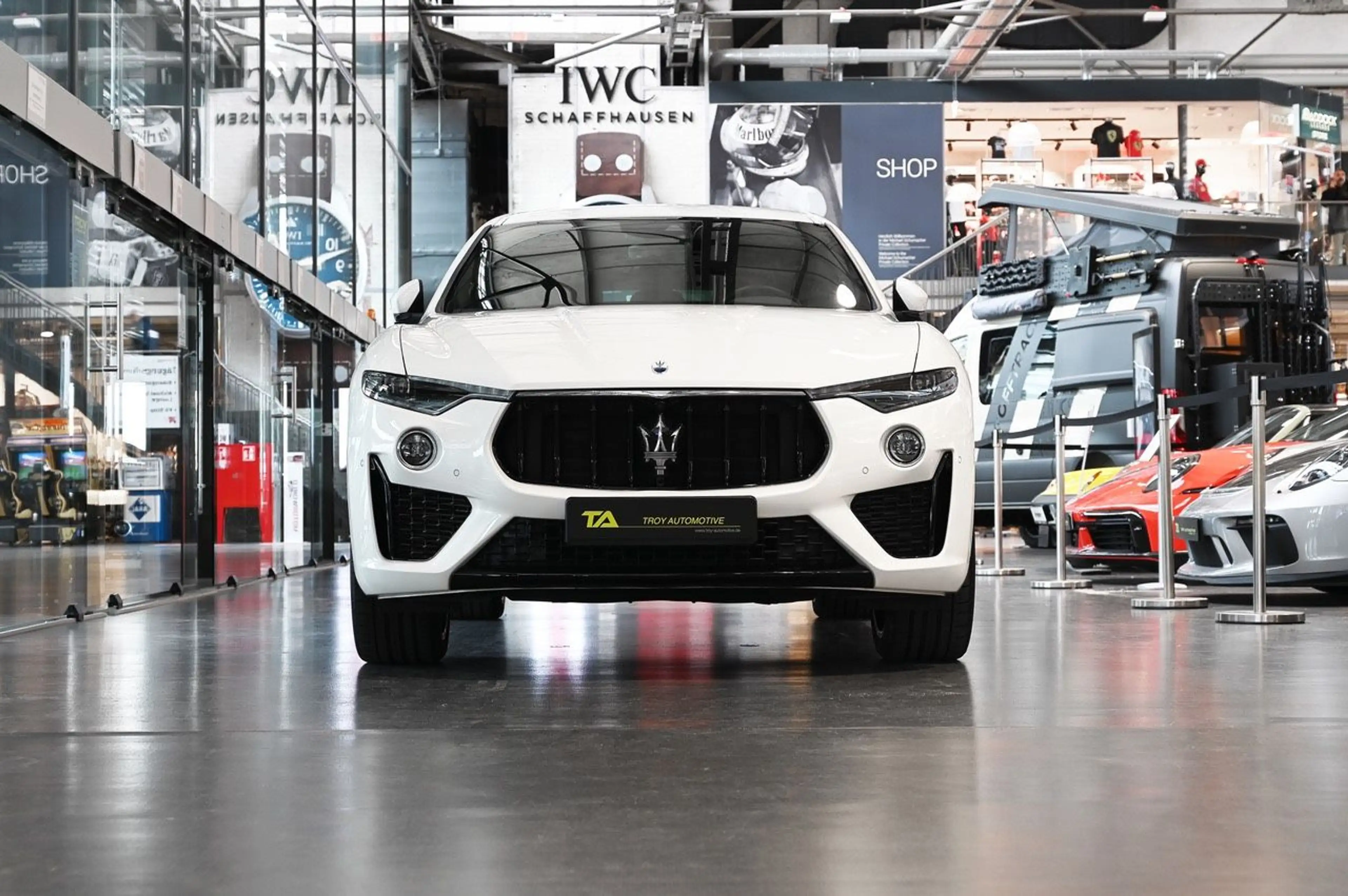 Maserati Levante Modena S - 1. Hand -43.200KM - Pano — photo 2