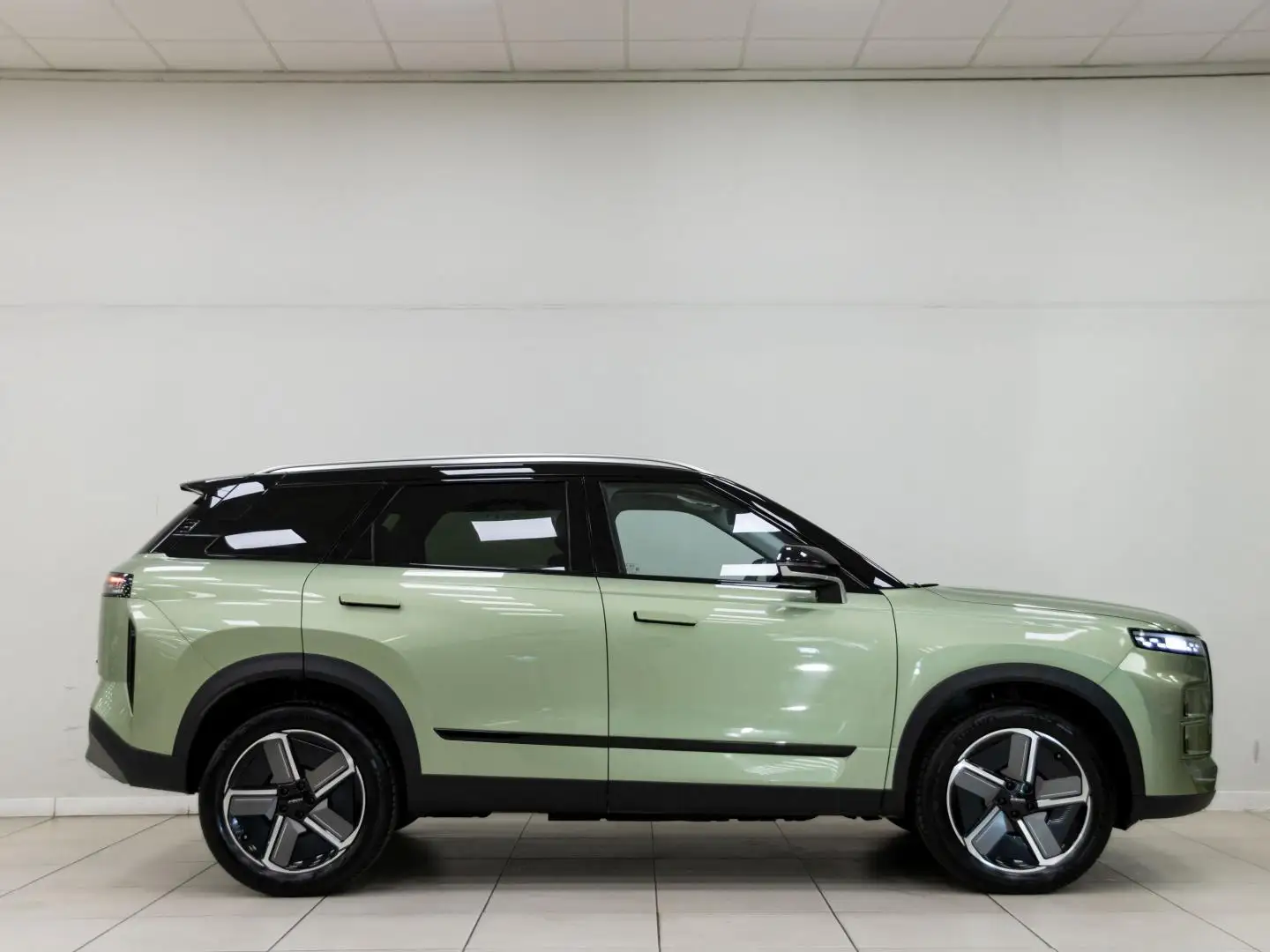 Jaecoo J7 Exclusive 1.6 TGDI 108kW AWD Bitono Zwart - 2