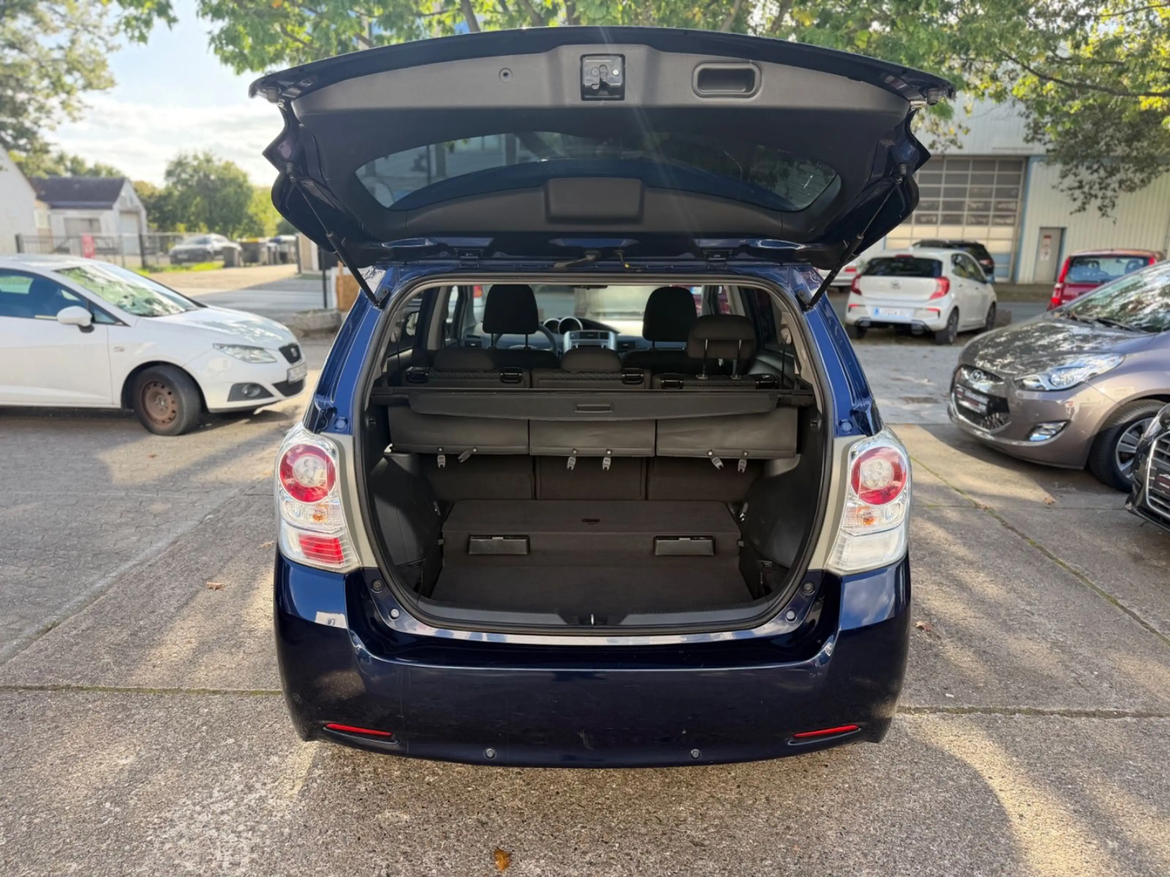 Toyota Verso Travel*NAVI*KAMERA*TEMPOMAT*PDC*ALU* — photo 9