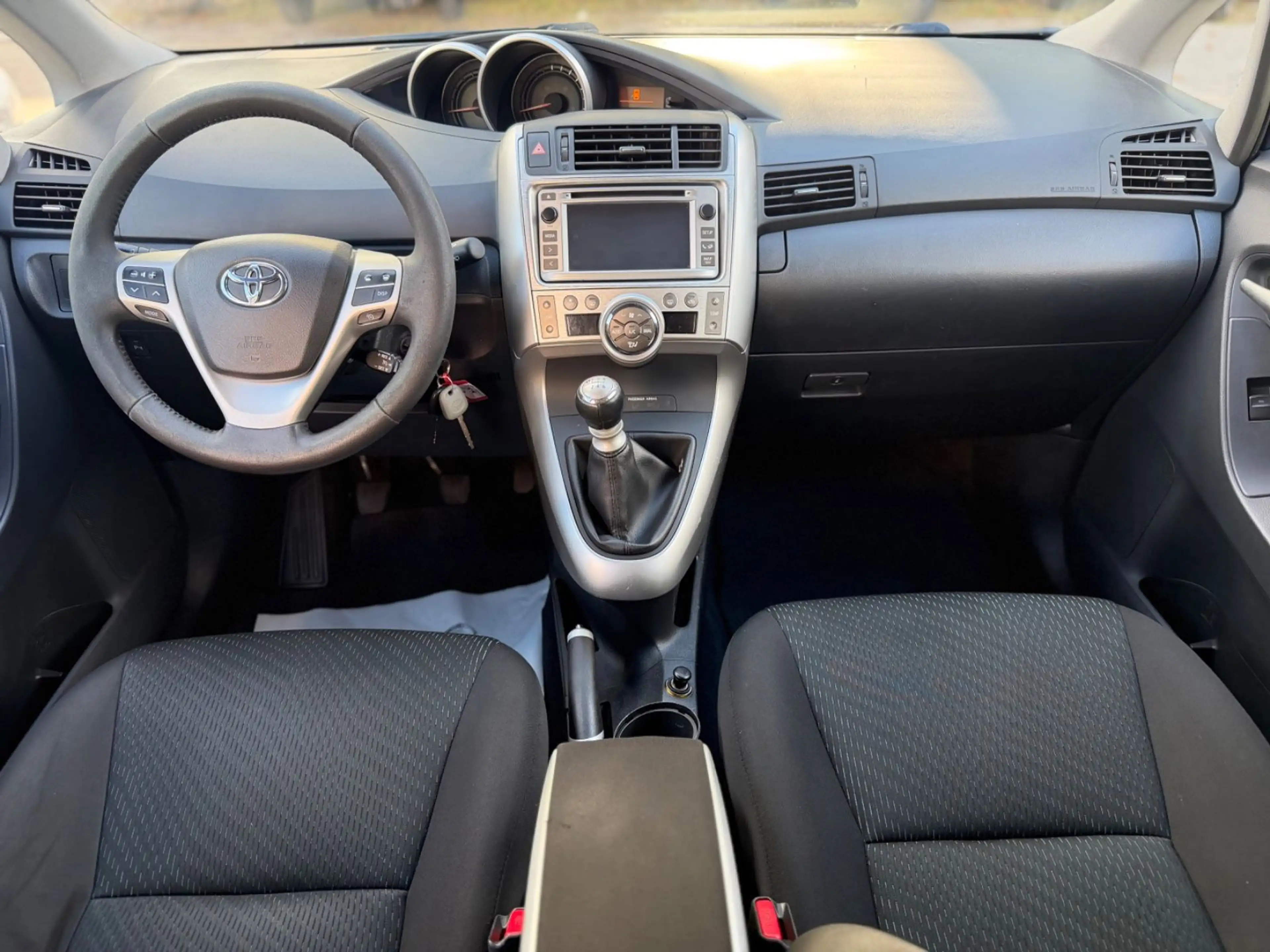 Toyota Verso Travel*NAVI*KAMERA*TEMPOMAT*PDC*ALU* — photo 15