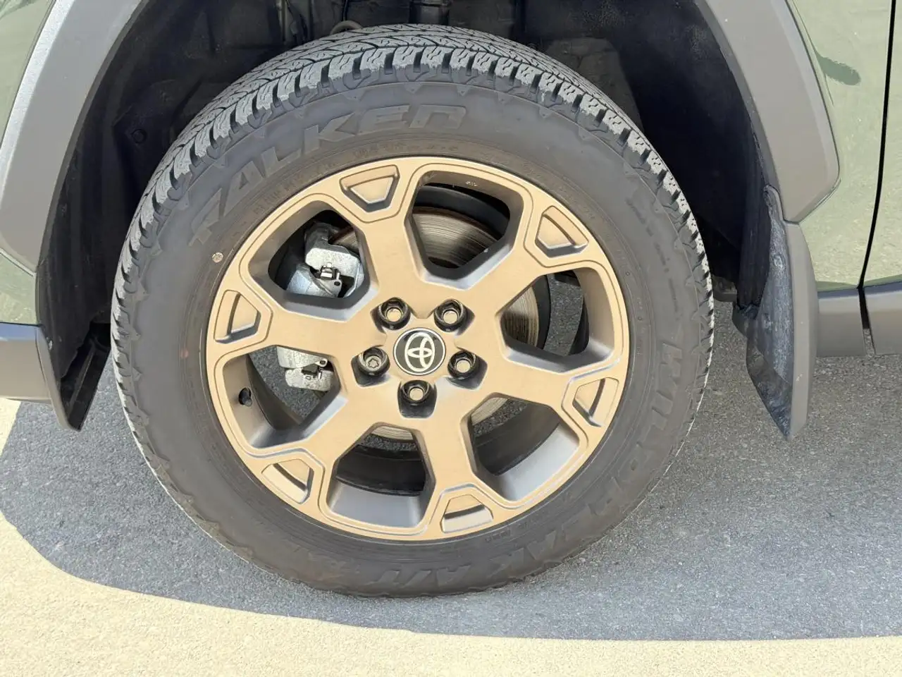 Toyota RAV 4 снимка Toyota RAV 4