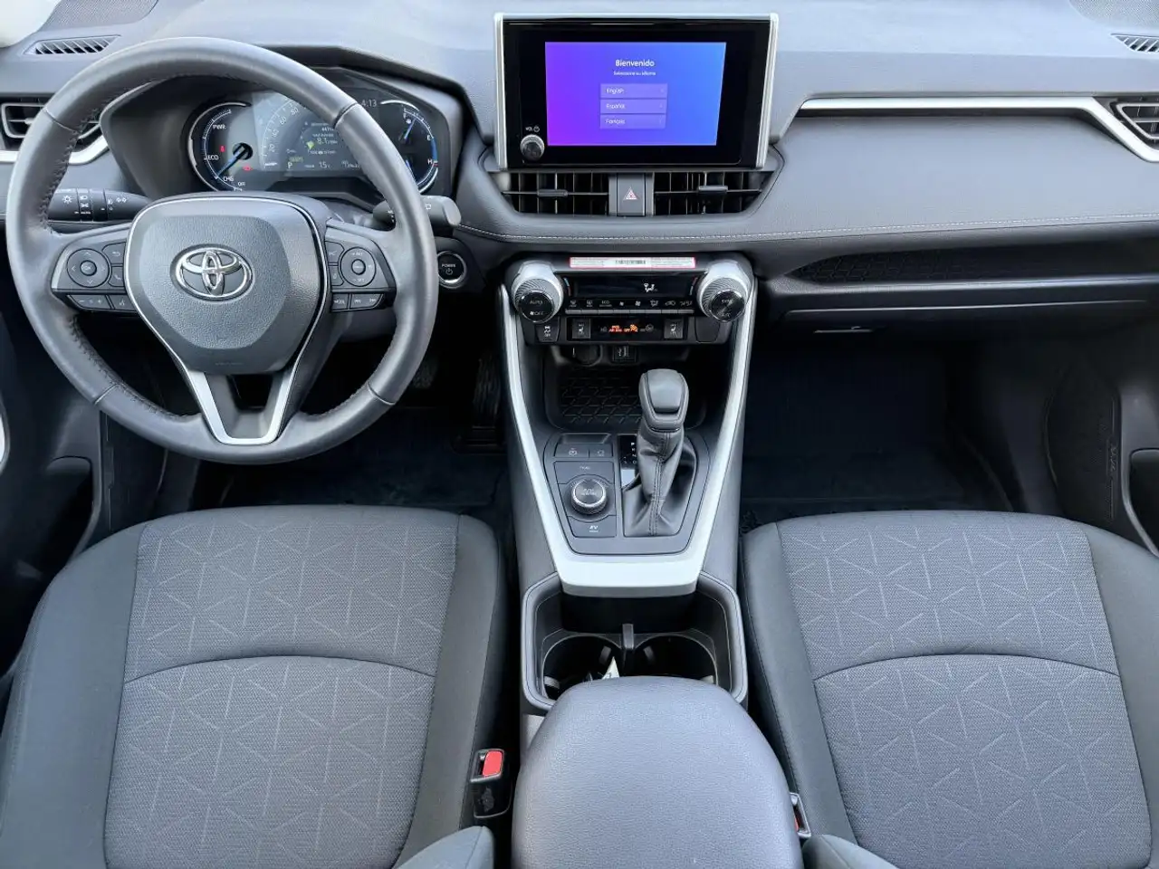 Toyota RAV 4 снимка Toyota RAV 4