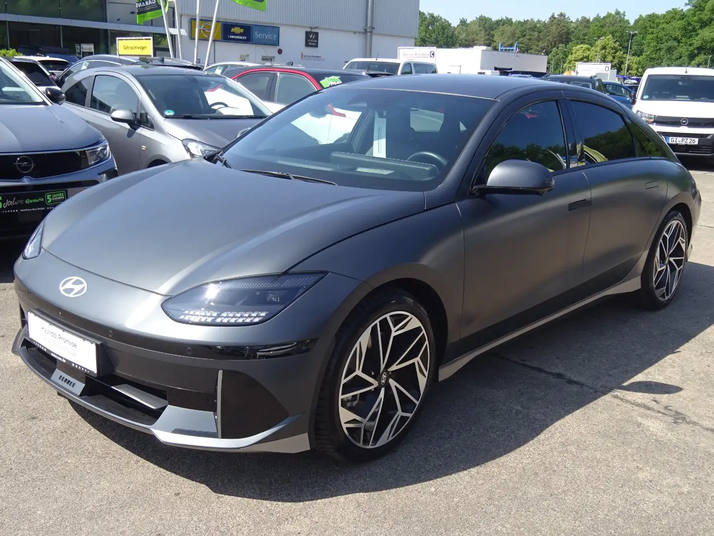Hyundai IONIQ 6 Elektro UNIQ Gris - 2