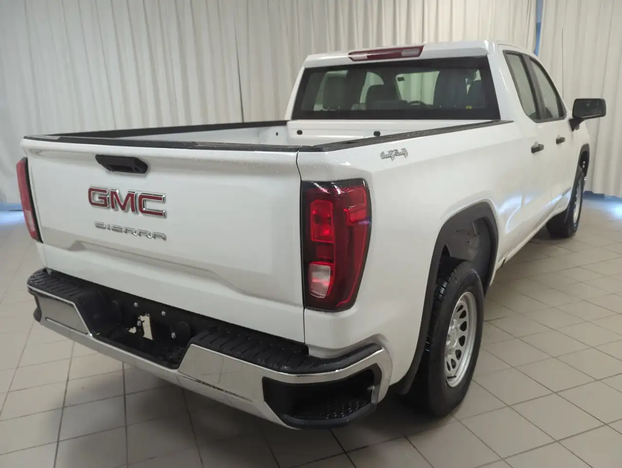 GMC Sierra 1500 снимка GMC Sierra 1500
