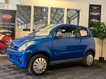 Blau Mopedauto Leichtmobile Microcar 45
