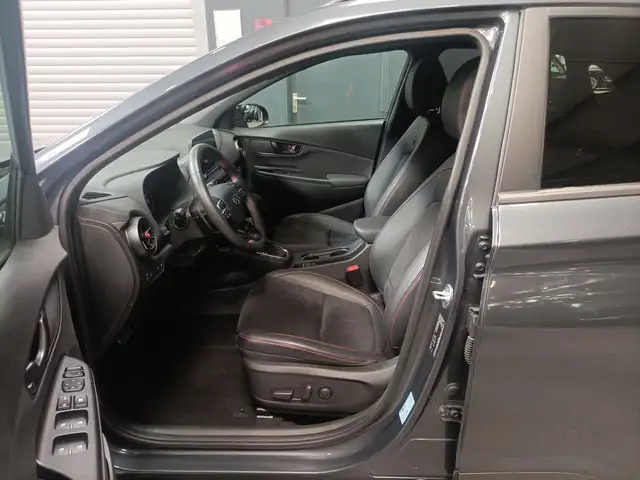 Hyundai Kona view 8