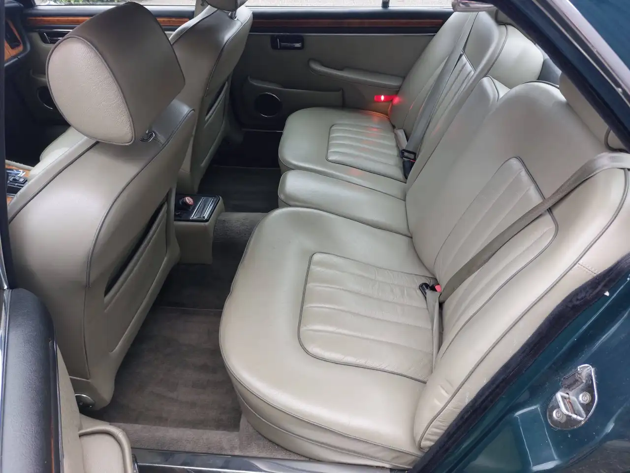 Jaguar XJ6 Aut., foto 12