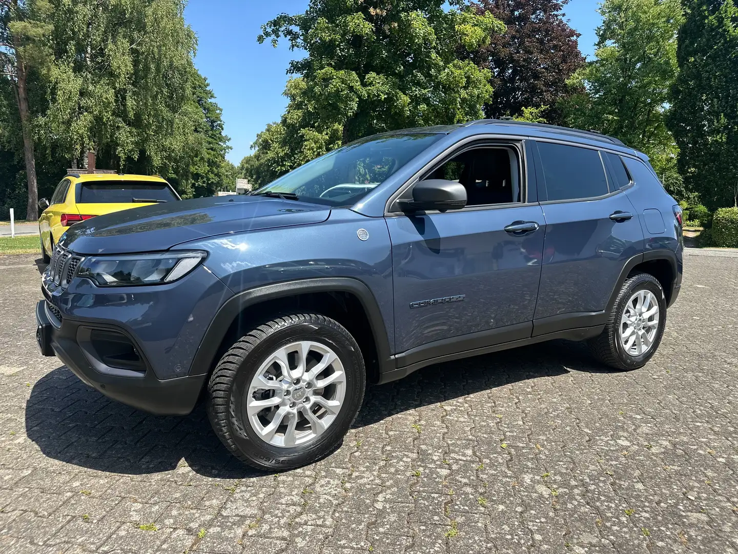 Jeep Compass 1.3 T4 4xe Plug-in Hybrid Trailhawk Alpine/Lhz/Ahk Blau - 2