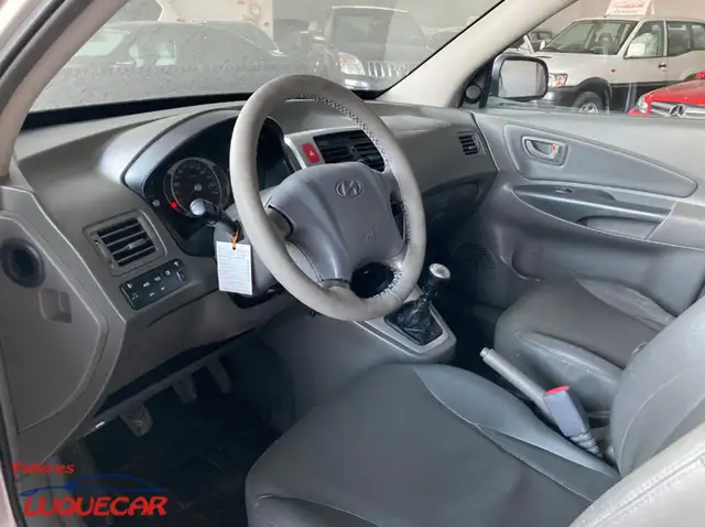 Hyundai Tucson view 9