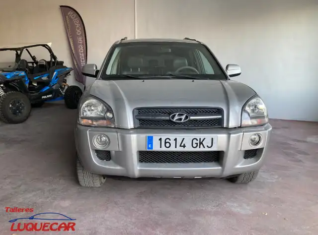 Hyundai Tucson view 2