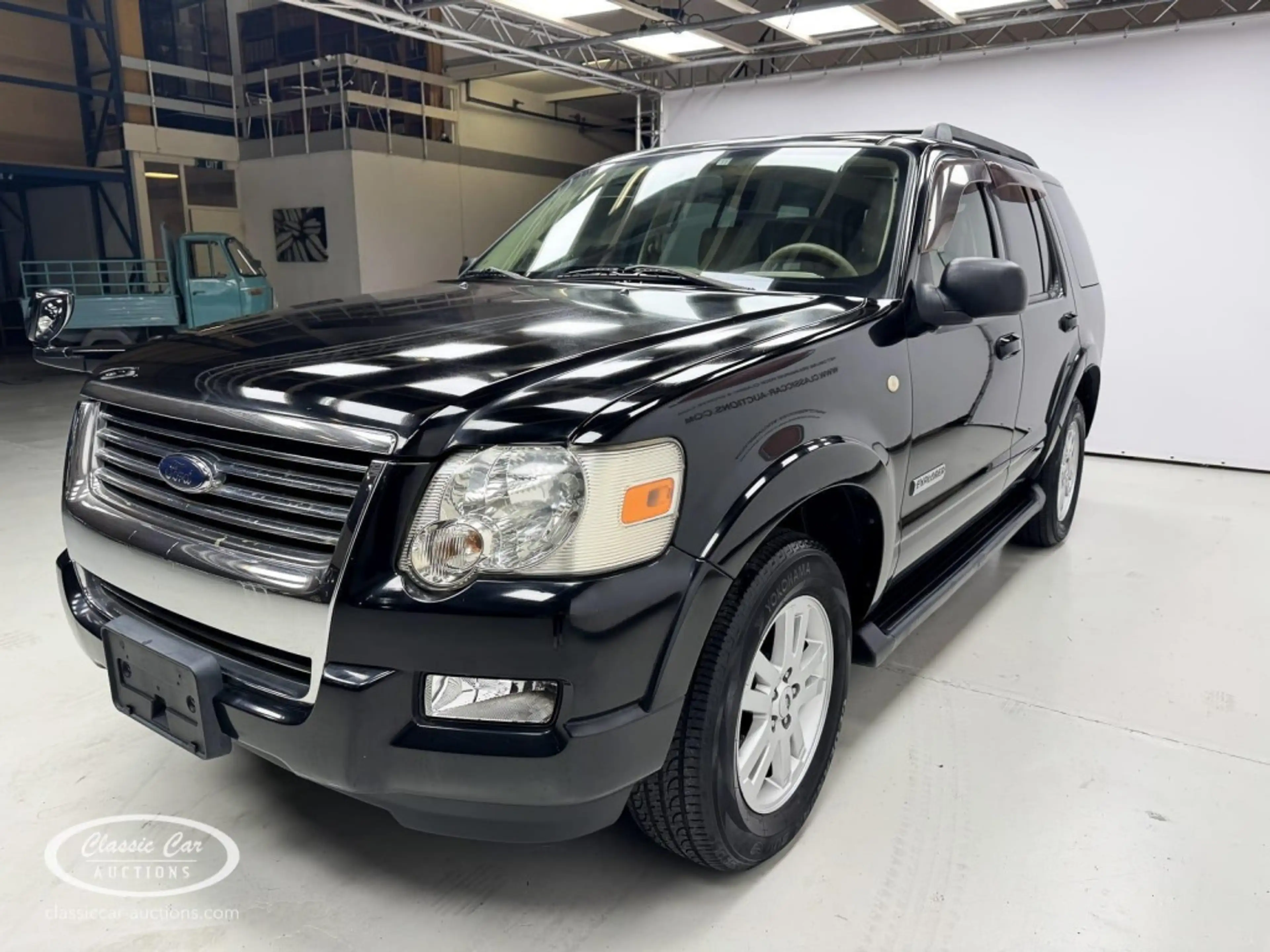 Ford Explorer V6 - ONLINE AUCTION — photo 3