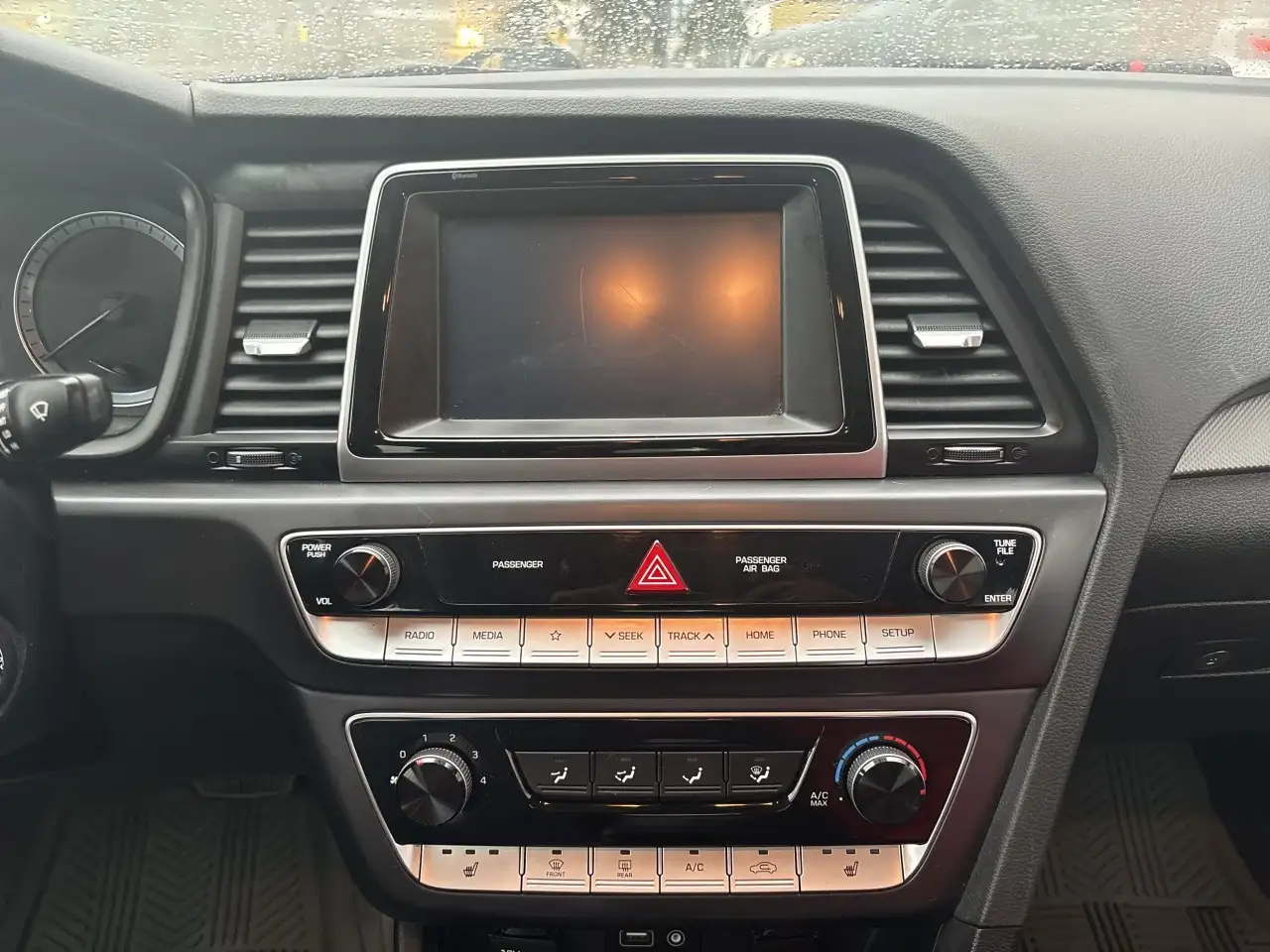 Hyundai SONATA снимка Hyundai SONATA