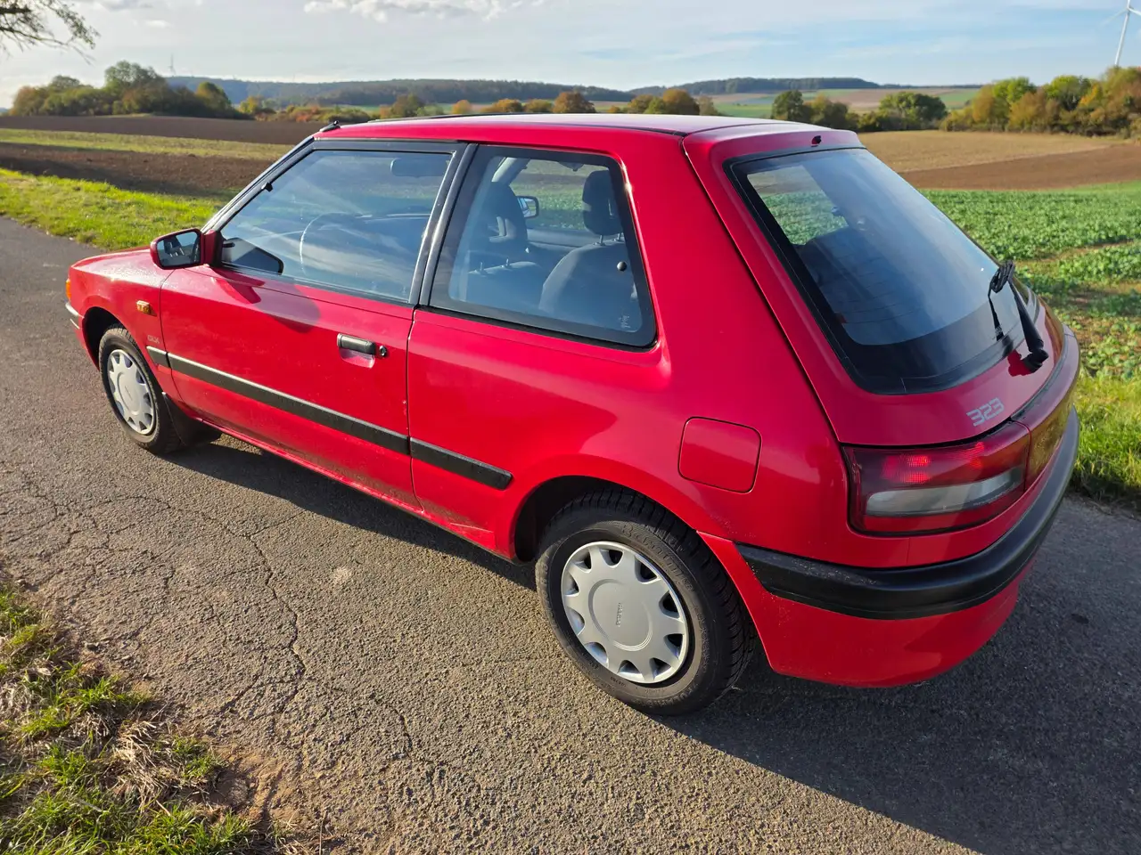 Mazda 323 1.6i 16V GLX, foto 3